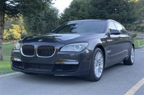 2012 Bmw 750li photo