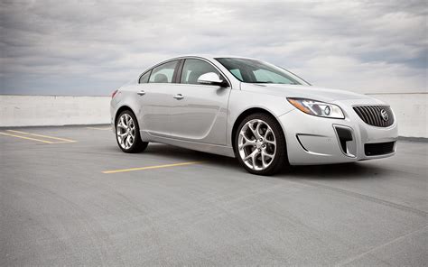 2012 Buick Regal photo