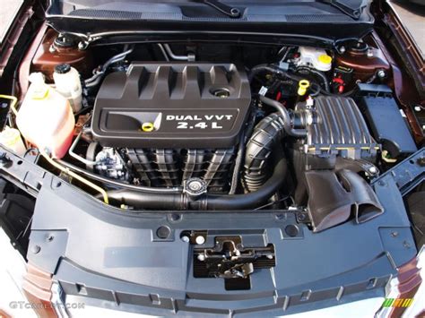 2012 Chrysler 200 engine