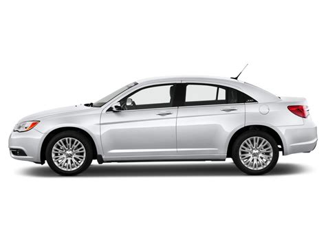 2012 Chrysler 200 photo