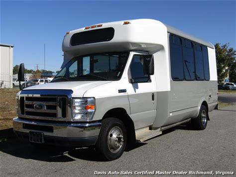 2012 Ford E-450 photo