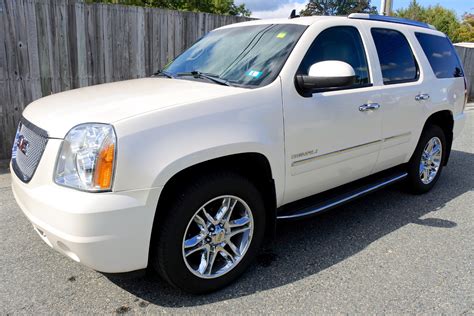 2012 Gmc Yukon denali xl photo