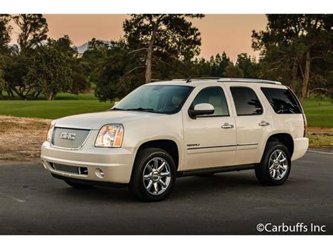 2012 Gmc Yukon denali photo