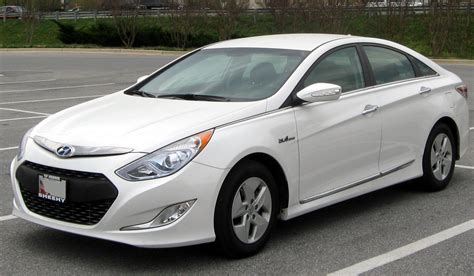 2012 Hyundai Sonata hybrid photo