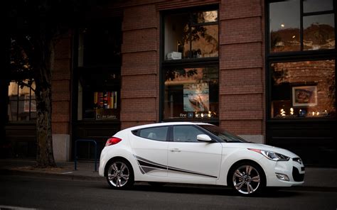 2012 Hyundai Veloster photo