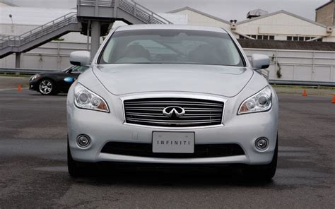 2012 Infiniti M35 hybrid photo