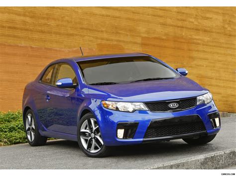 2012 Kia Forte koup photo
