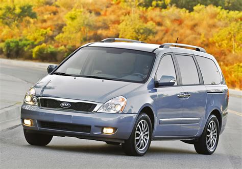 2012 Kia Sedona photo