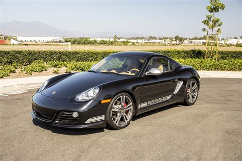 2012 Porsche Cayman r photo