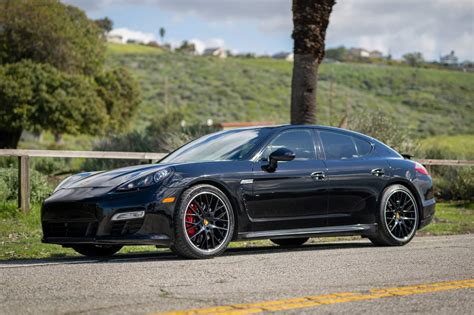 2012 Porsche Panamera turbo s photo