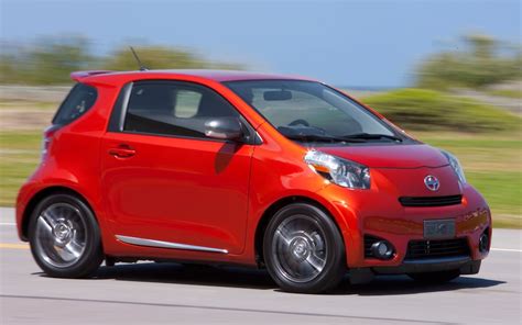 2012 Scion Iq photo