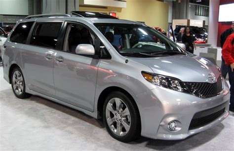 2012 Toyota Sienna