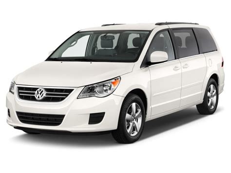 2012 Volkswagen Routan photo