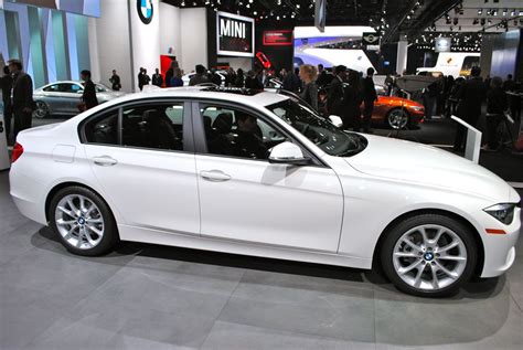 2013 Bmw 320i photo