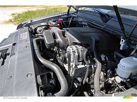 2013 Chevrolet Avalanche engine