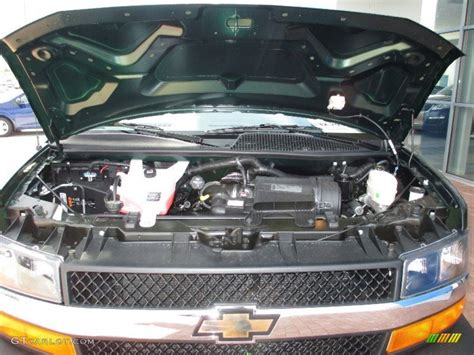 2013 Chevrolet Express engine