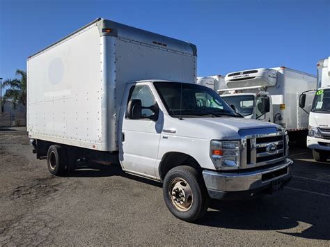 2013 Ford E-350 engine