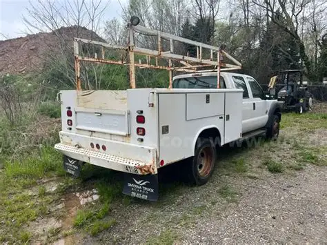 2013 Ford F-450 sd engine