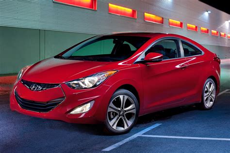 2013 Hyundai Elantra coupe photo