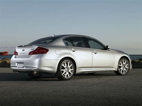 2013 Infiniti G37 photo