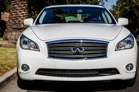 2013 Infiniti M37 photo