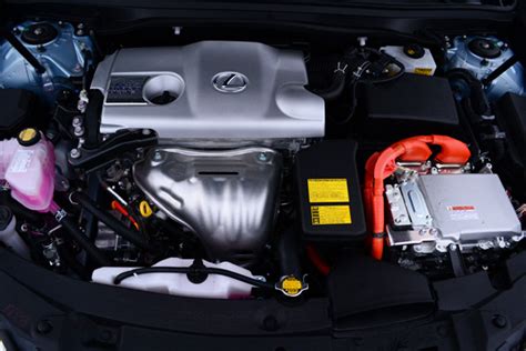 2013 Lexus Es300h engine