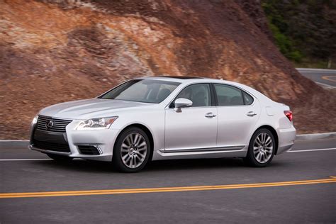 2013 Lexus Ls photo