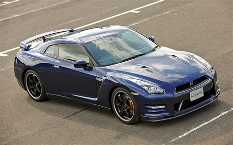 2013 Nissan Gt-r photo