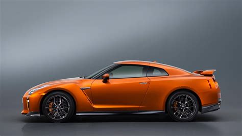 2013 Nissan Gt-r photo