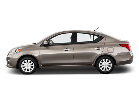 2013 Nissan Versa photo