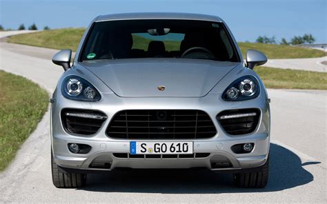 2013 Porsche Cayenne photo