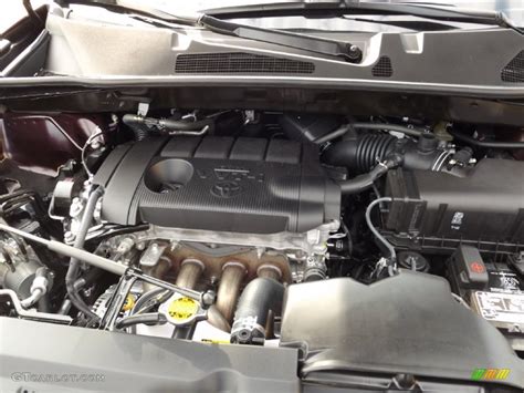 2013 Toyota Highlander engine