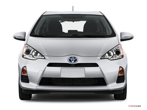 2013 Toyota Prius c photo