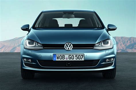 2013 Volkswagen Golf photo