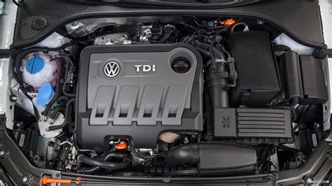 2013 Volkswagen Passat engine