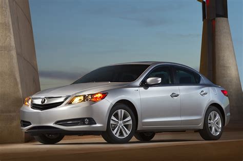 2014 Acura Ilx hybrid photo