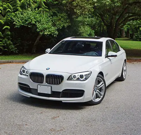 2014 Bmw 750i photo