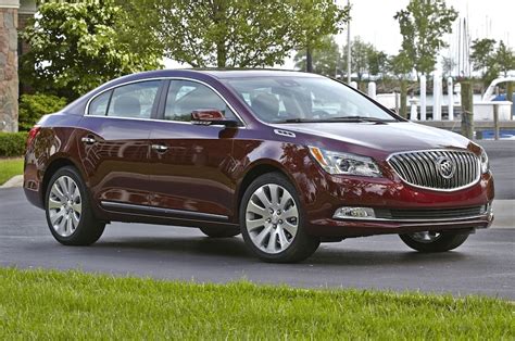 2014 Buick Lacrosse photo