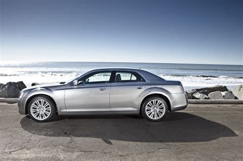 2014 Chrysler 300c photo