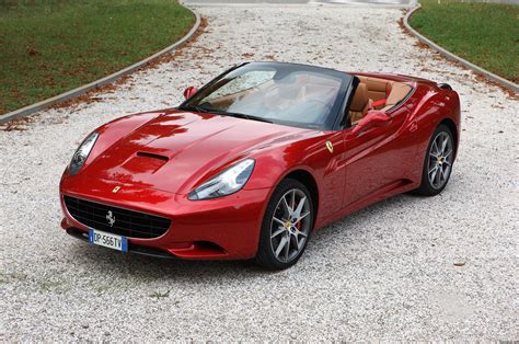 2014 Ferrari California photo