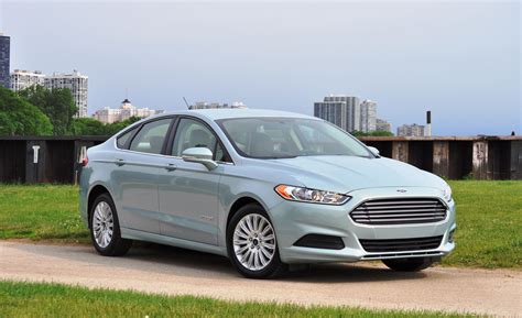 2014 Ford Fusion energi photo