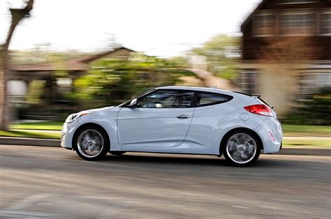 2014 Hyundai Veloster photo