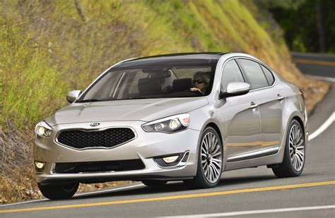 2014 Kia Cadenza photo