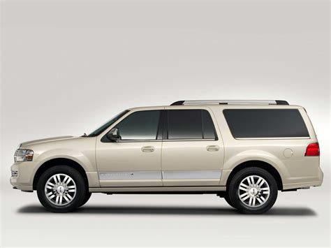 2014 Lincoln Navigator photo