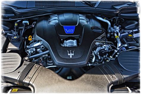 2014 Maserati Ghibli engine