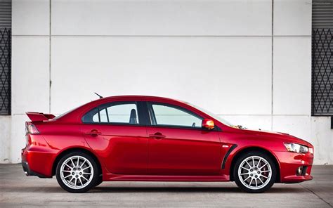 2014 Mitsubishi Lancer evolution photo