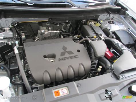 2014 Mitsubishi Outlander engine