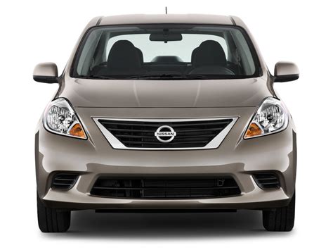 2014 Nissan Versa photo