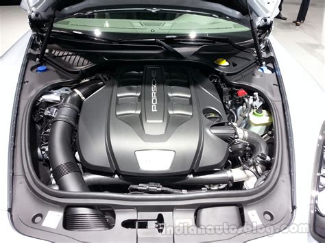 2014 Porsche Panamera engine