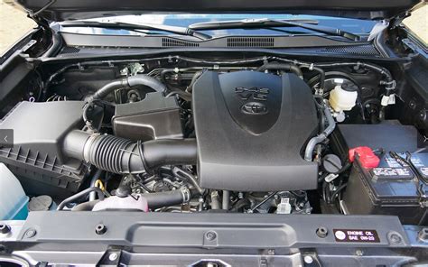 2014 Toyota Tacoma engine